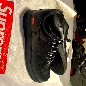 Black Air Force one Supremes with supreme shoestring